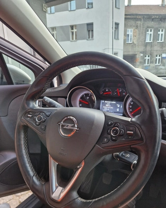 Opel Astra cena 49800 przebieg: 187100, rok produkcji 2015 z Gliwice małe 172
